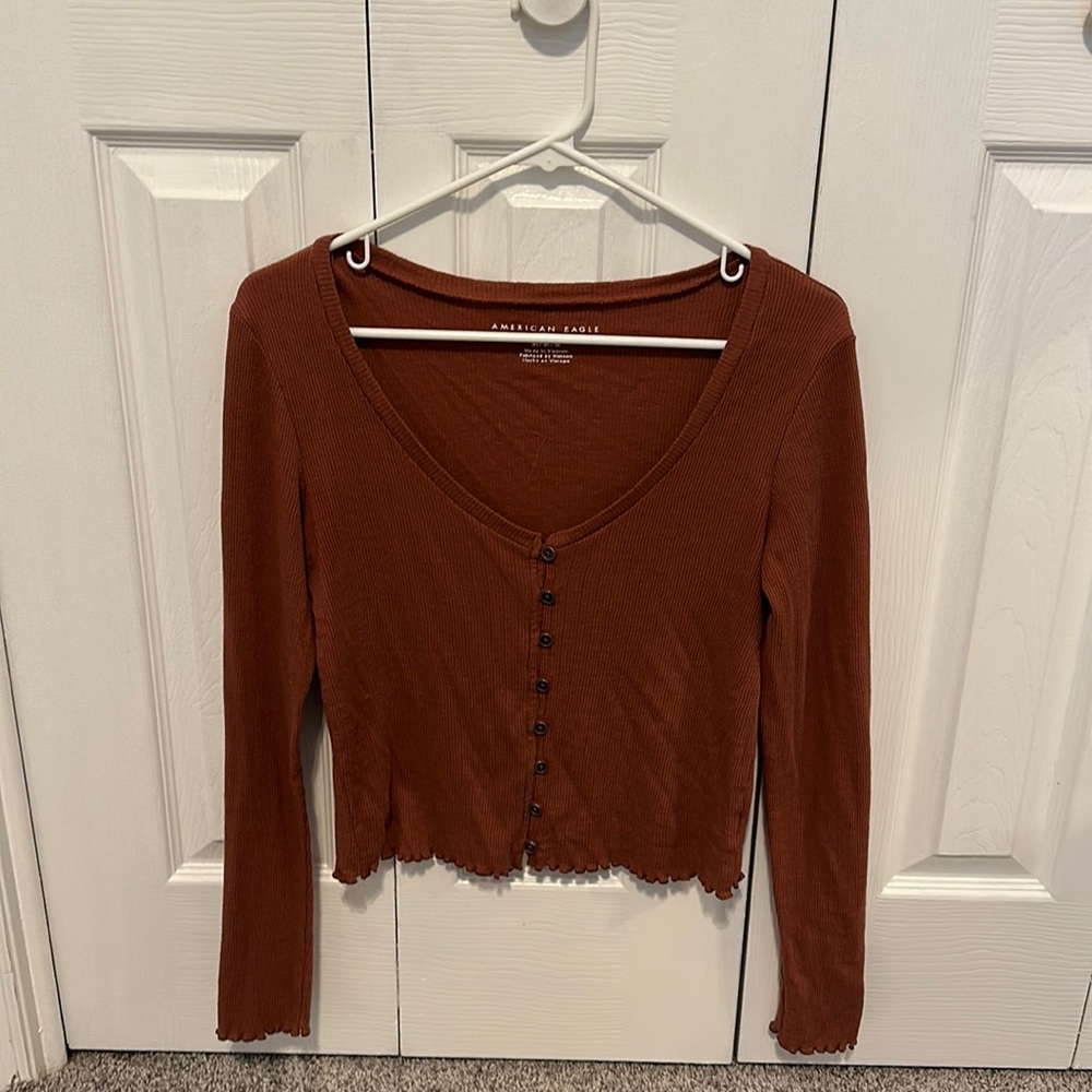 Long sleeve cropped American eagle shirt